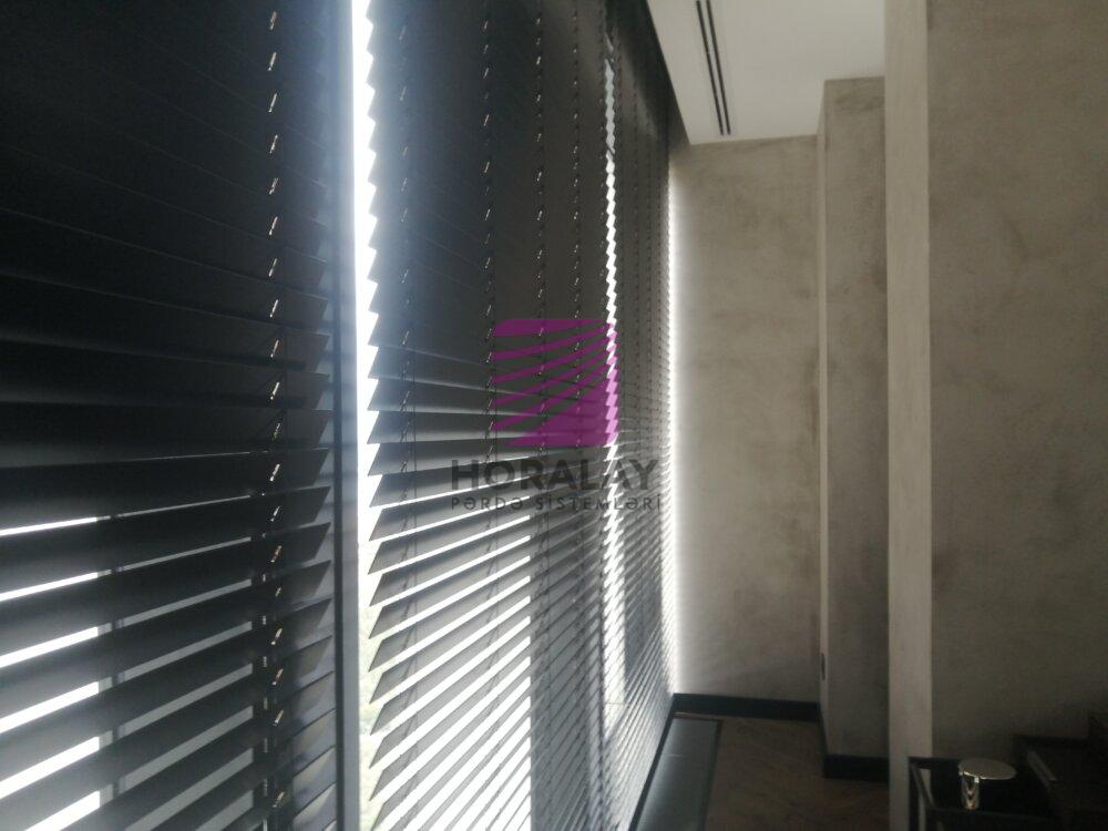 Taxta Jalüz pərdə (50mm lik, motorlu)